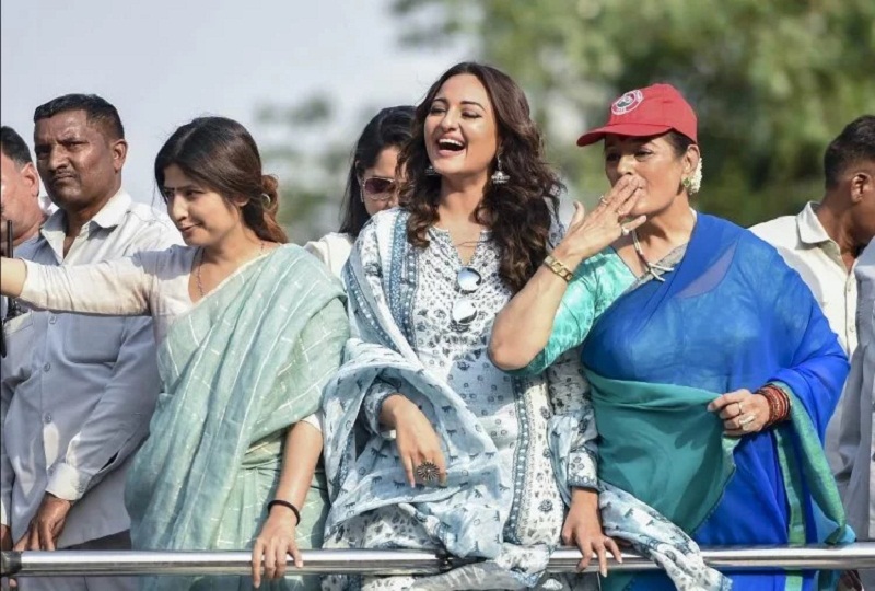 Punjabi Bollywood Tadka,poonam sinha image hd photo wallpaper pics gallery download,ਪੂਨਮ ਸਿਨ੍ਹਾ ਇਮੇਜ਼ ਐਚਡੀ ਫੋਟੋ ਵਾਲਪੇਪਰ ਪਿਕਸ ਗੈਲਰੀ ਡਾਊਨਲੋਡ